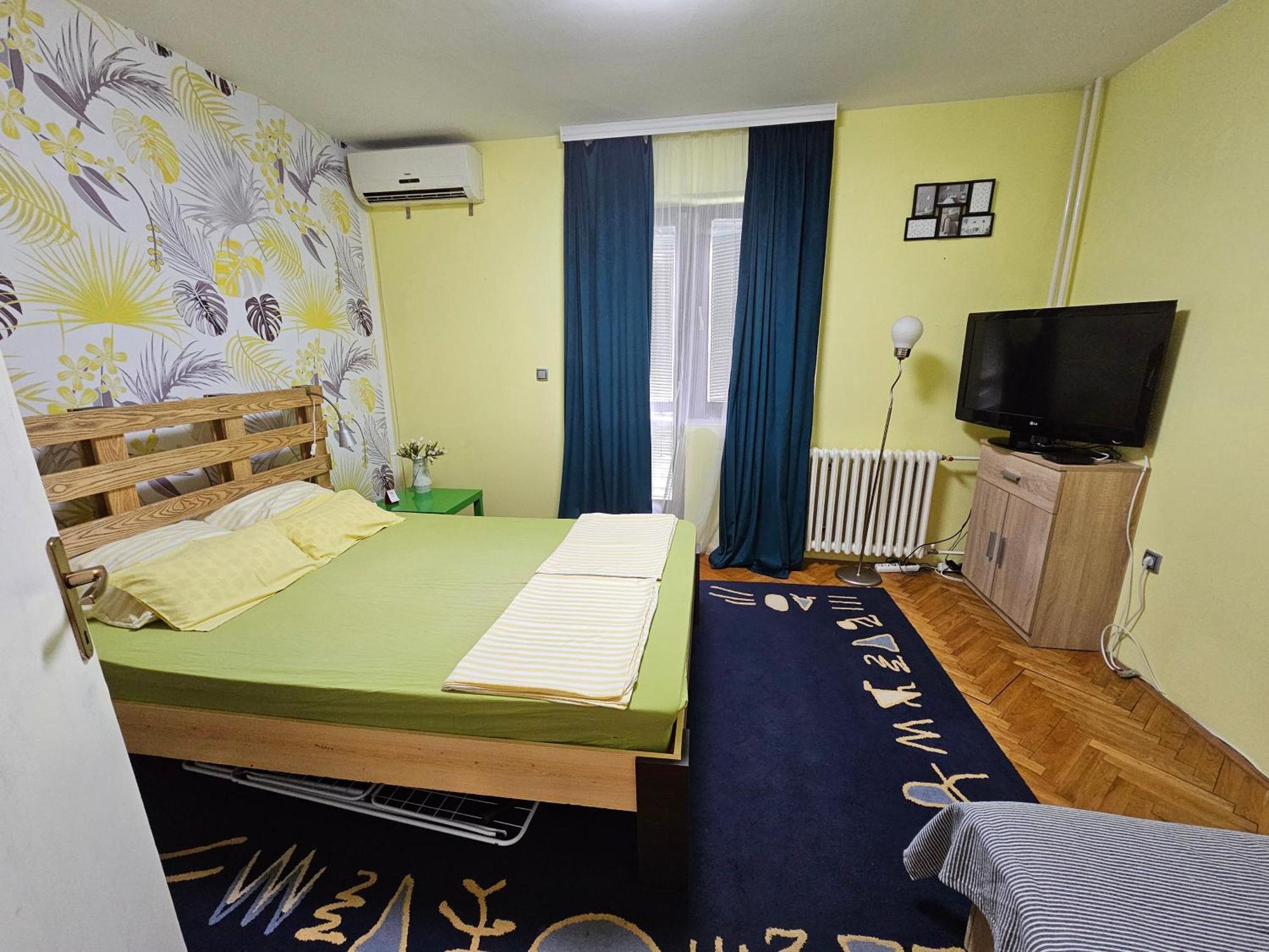 Apartman Yellow House Apartment Novi Sad Ngoại thất bức ảnh